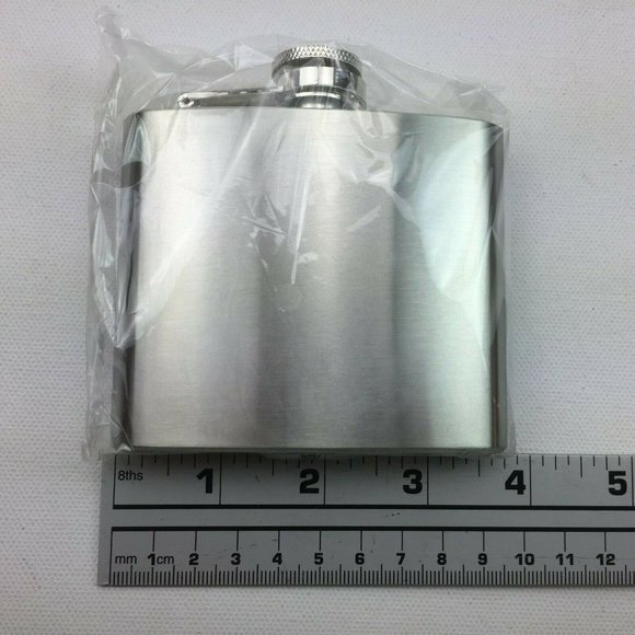 Totes Stainless Steel Flask Funnel Set Holds 5 Ounces - Picture 2 of 9